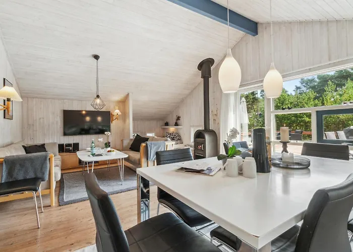 Сasa de vacaciones Beautiful In With Kitchen Neksø
